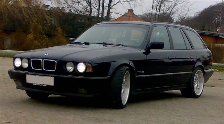 BMW 530i V8 Touring SOLGT billede 12