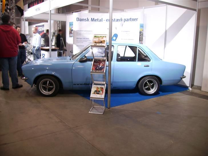 Opel Kadett C "Filmstjernen" - Vmax live ´08 Dansk Metal´s messestand billede 15