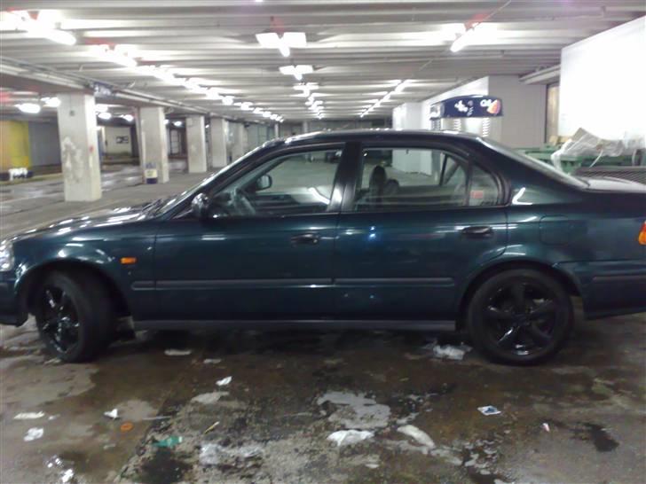 Honda Civic Sedan SOLGT! billede 12