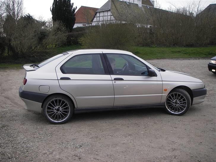 Alfa Romeo 146 1.6 L billede 12