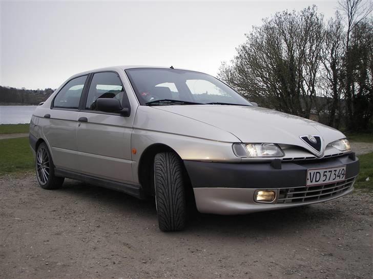 Alfa Romeo 146 1.6 L billede 13