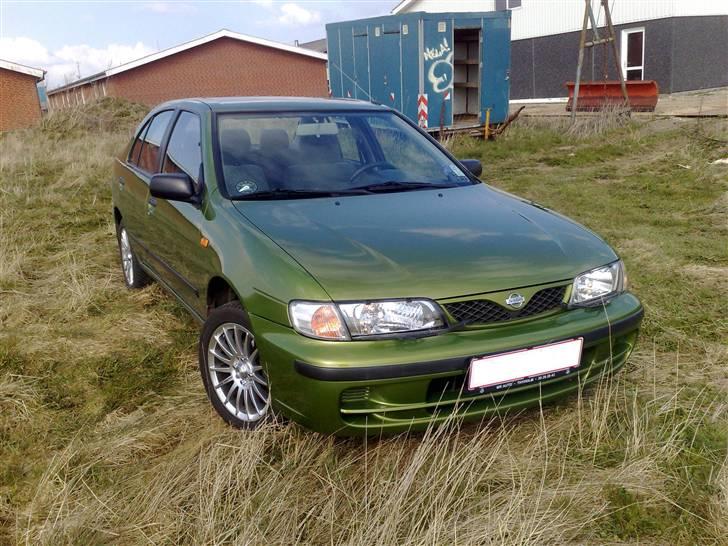 Nissan Almera GX billede 1