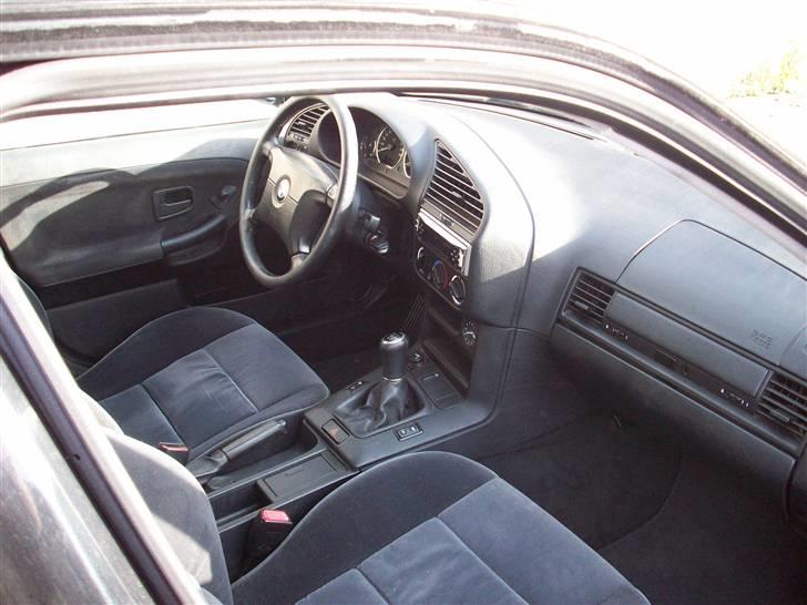 BMW 320i Bavaria "Solgt" billede 5