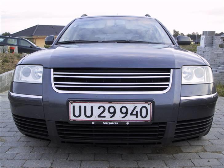 VW Passat . TDI  3BG solgt - R36 frontgrill billede 13