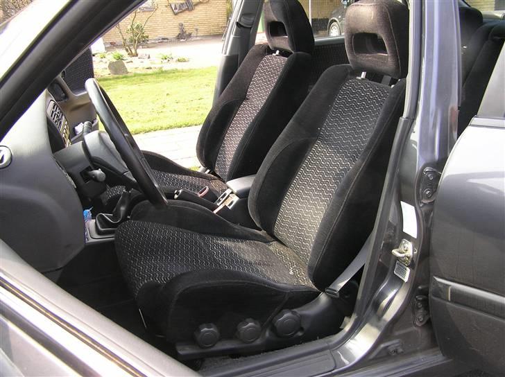 Nissan Primera 2,0e GT --Byttet - Den er nu rimelig velholdt af en 16 år gammel bil billede 15