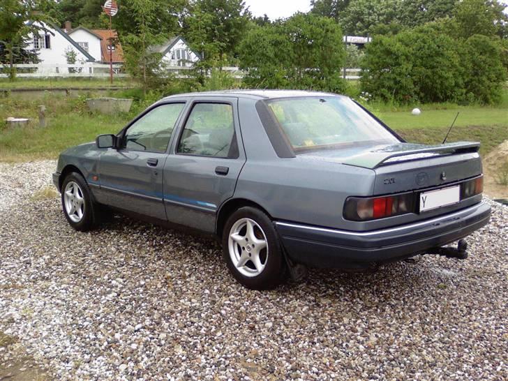 Ford Sierra Azur  billede 1