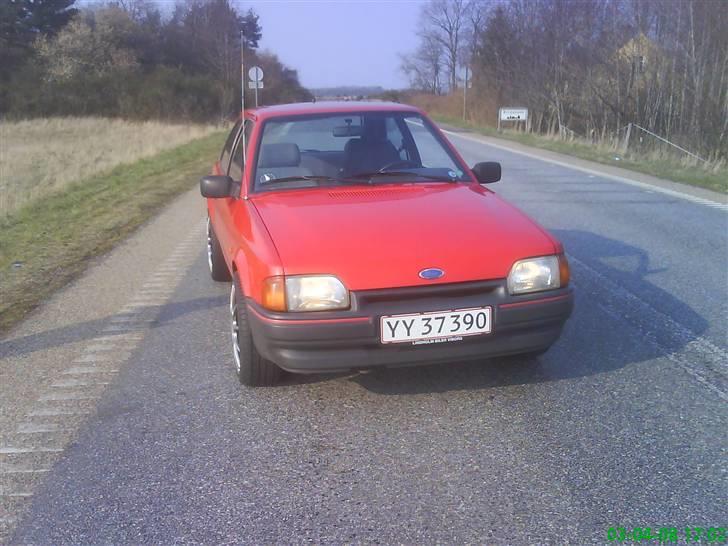 Ford Escort 1,6 Savoy SOLGT billede 4