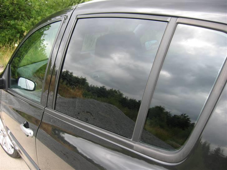 Renault Clio III 1,5 DCI 68HK - SOLGT billede 5