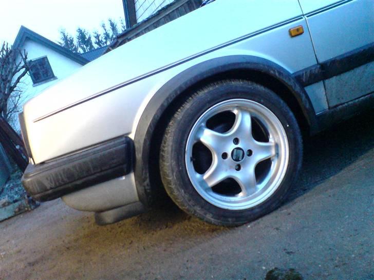 VW golf 2 gtd solgt - 15" sommer midlertidigt til noget pæner er fundet billede 6