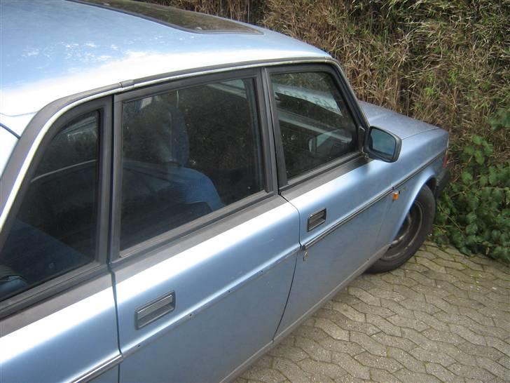 Volvo 240 GL (SOLGT) billede 3