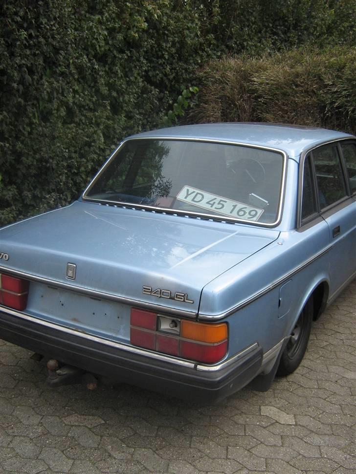 Volvo 240 GL (SOLGT) billede 4