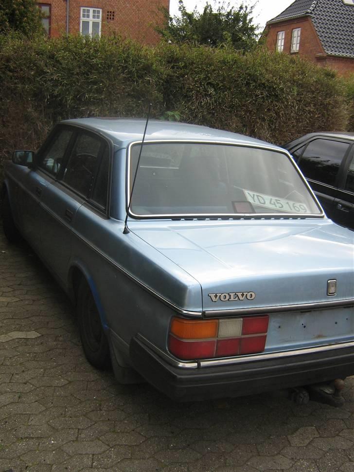 Volvo 240 GL (SOLGT) billede 5