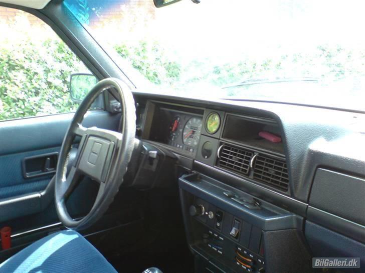 Volvo 240 GL (SOLGT) billede 8