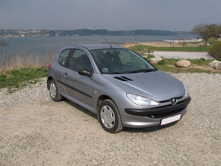 Peugeot 206 billede 2