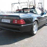 Mercedes Benz 500 SL