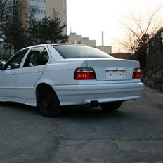 BMW 325I/328i 