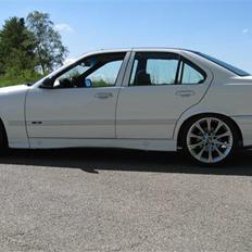 BMW 325I/328i 