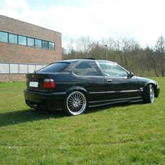 BMW 316i compact