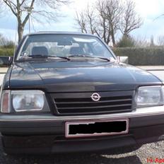 Opel Ascona C SOLGT 