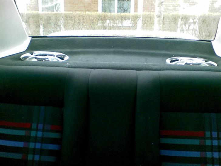 VW Vento solgt billede 9