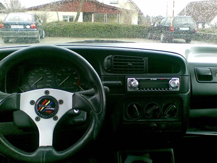 VW Vento solgt billede 10