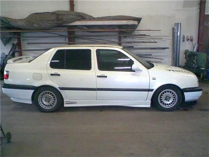 VW Vento solgt billede 15