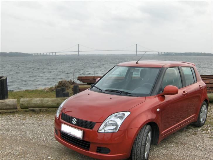 Suzuki Swift 1,5 GL-A  "solgt" billede 6