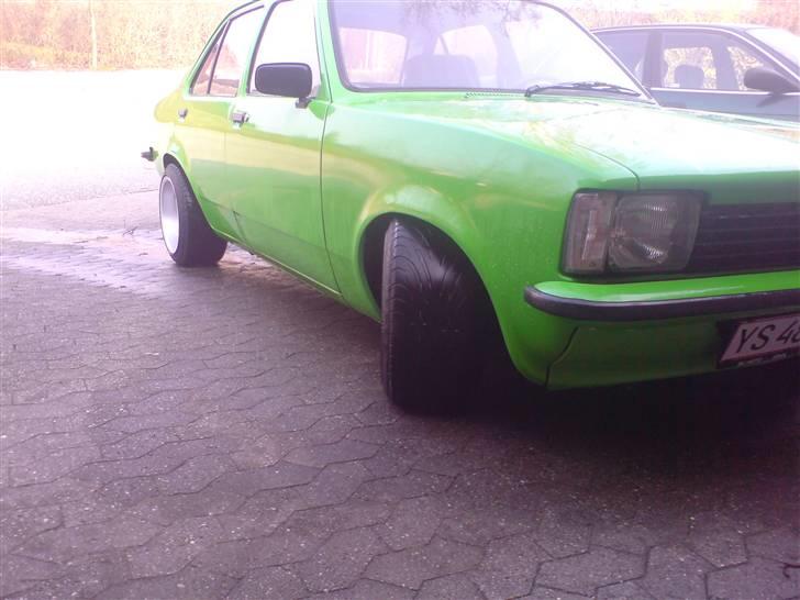 Opel Kadett C 2,2 4 dørs solgt billede 19