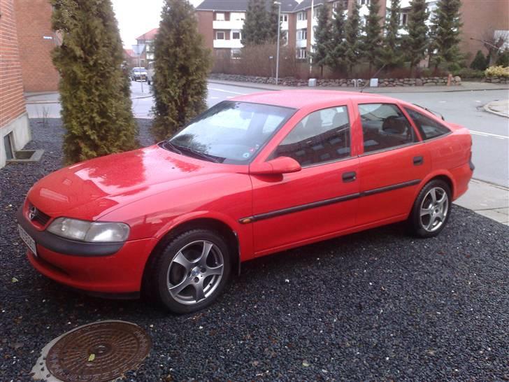 Opel vectra 1.8 cl hatch billede 1