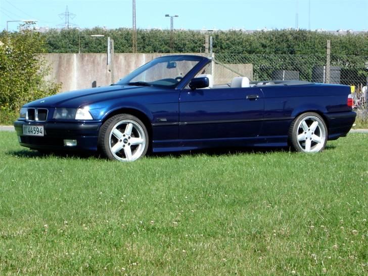 BMW 320i Cabriolet billede 4