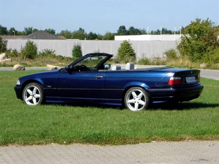BMW 320i Cabriolet billede 6