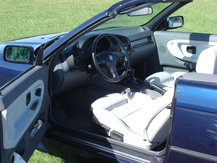 BMW 320i Cabriolet billede 8