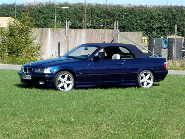 BMW 320i Cabriolet billede 9