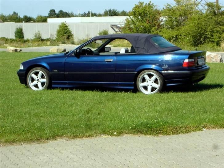 BMW 320i Cabriolet billede 10