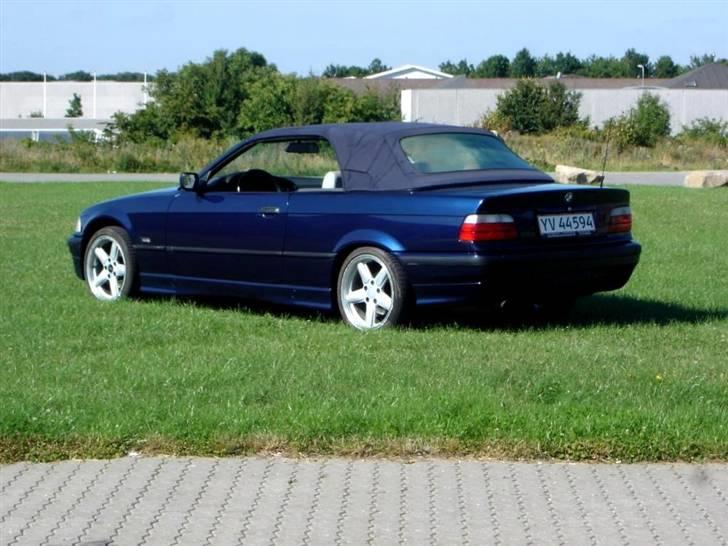 BMW 320i Cabriolet billede 11
