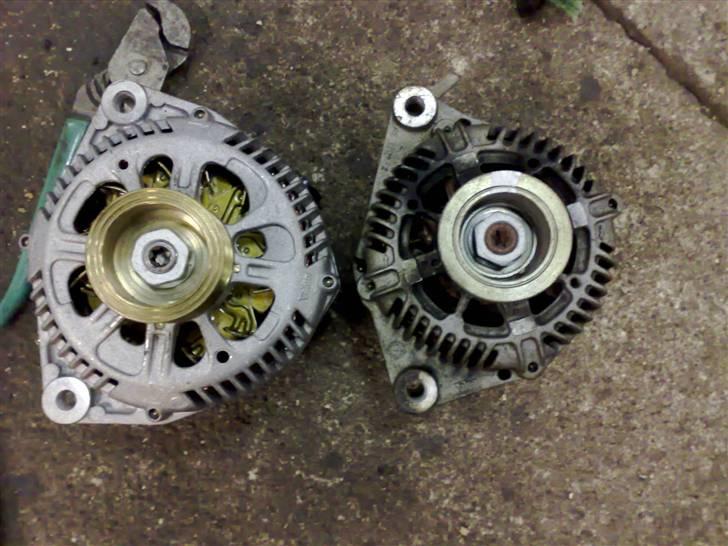 Citroën Xantia Turbo Activa  - en ny 150 Amp. generator skal dertil hvis man vil ha seriøs muzik :-)  billede 19