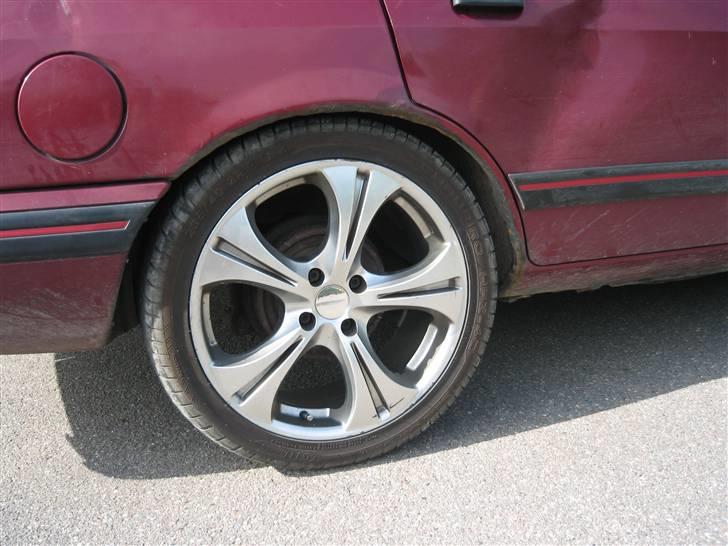 Ford SIERRA(SOLGT) - min fine 18" fælge  billede 3