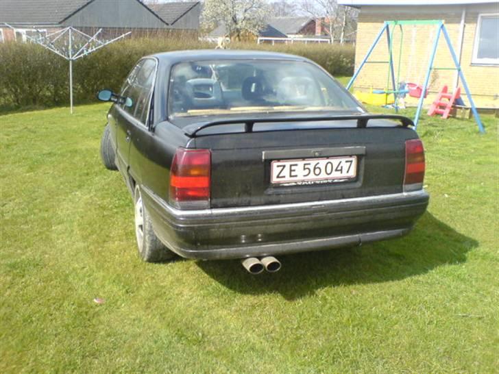 Opel omega solgt billede 8