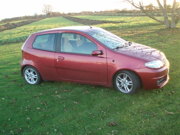 Fiat Punto Sporting - Sænket med vinterfælge billede 6