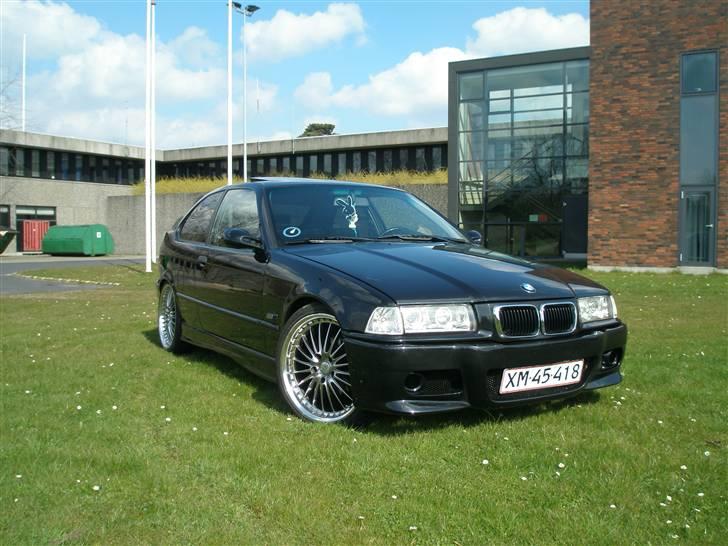 BMW 316i compact billede 2