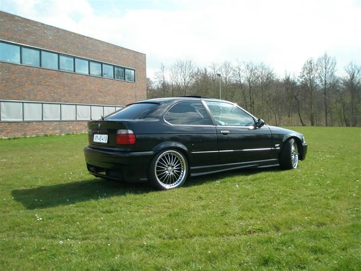 BMW 316i compact billede 3