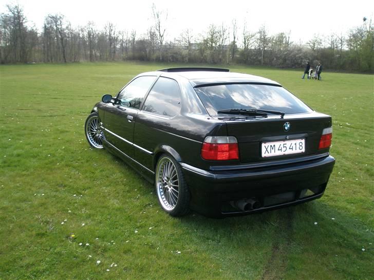 BMW 316i compact billede 8