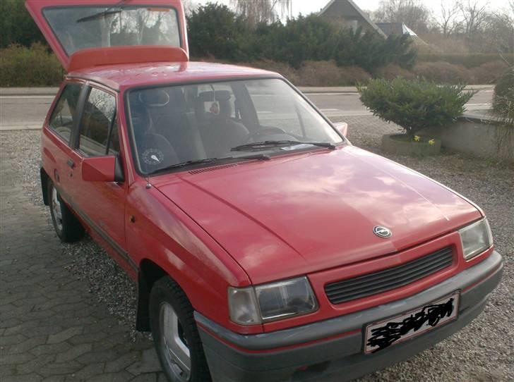 Opel Corsa 1,4i Sport  billede 1