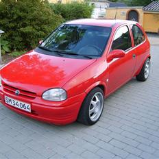 Opel Corsa B 1,6 16v sport