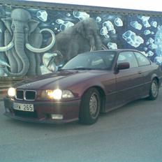 BMW 325i Coupé E36 *SOLGT*