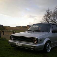 VW Golf 1 Cab (Karmann)