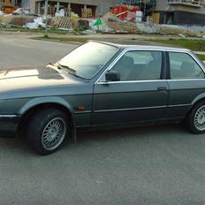 BMW E30 325i (SOLGT)