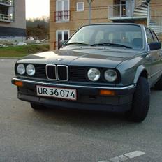 BMW E30 325i (SOLGT)