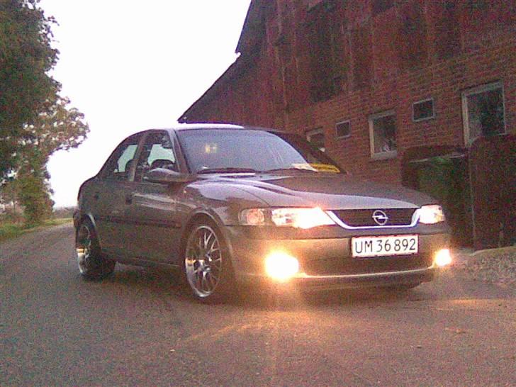 Opel Vectra B Solgt - Fronten  billede 5
