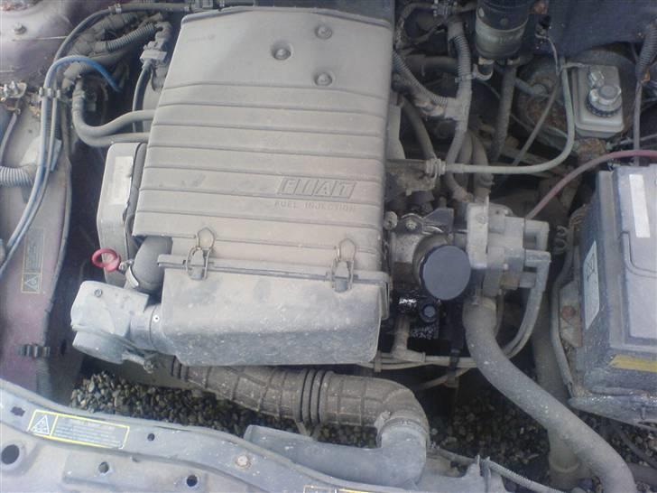 Fiat Tempra 1.6 i.e (Solgt) - Her ligger så de vilde 89 Heste.. :P billede 8